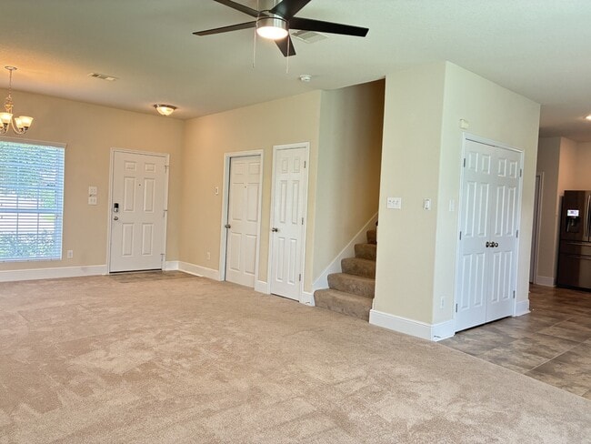 Photo - 2588 Hallmark Oak St