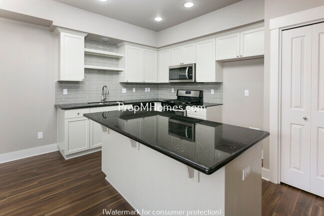 Photo - Stunning Craftsmanship In this Three Bedroom Townhome In Damascus!