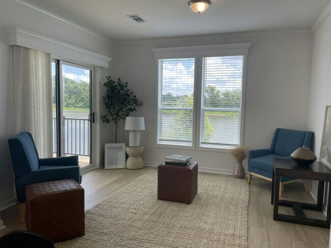 Photo - 4930 Coopers Hawk Pl