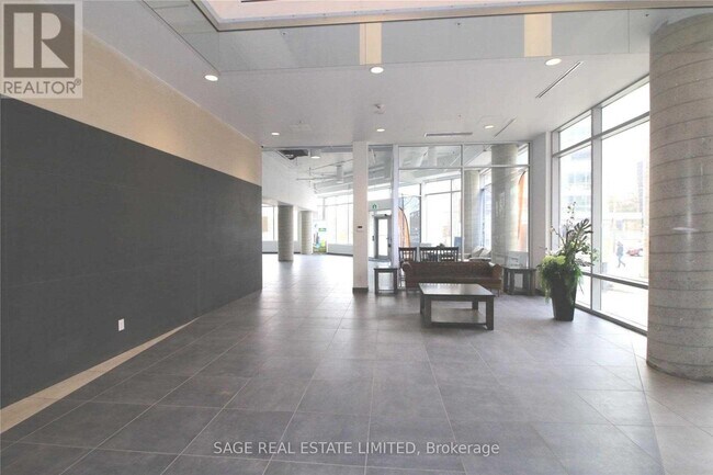 Photo - 158 King St N Unité 2002