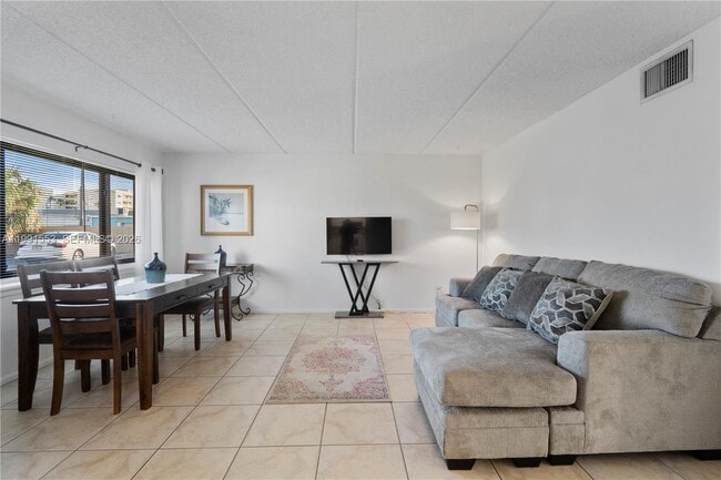 Photo - 1145 N Shannon Ave