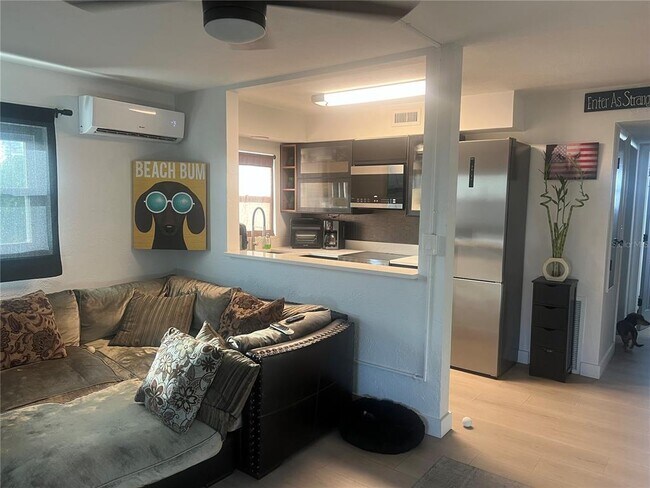 Photo - 11430 3rd St E Unidad 3