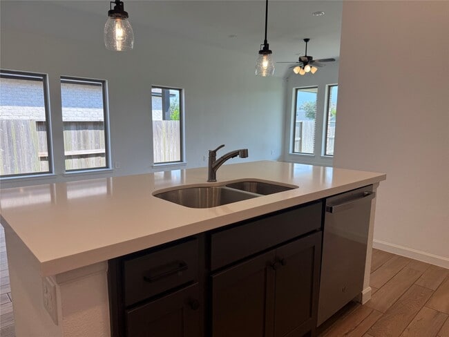 Photo - 4942 Hitchings Ct