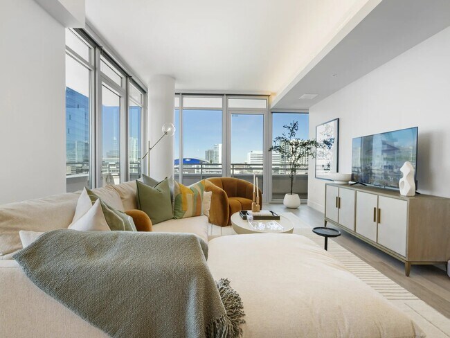 Photo - The Monarch HALL Park