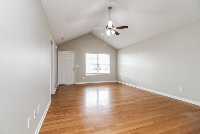 Photo - 1240 Crescent Ridge Drive