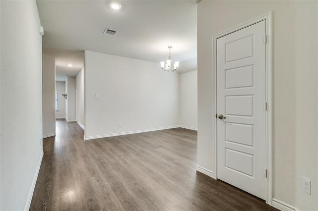 Photo - 831 Hancock Ct