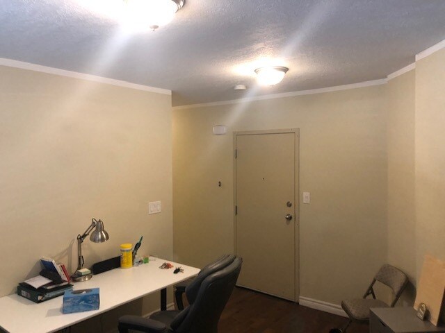 Photo - 1124 Main St W Unité 2