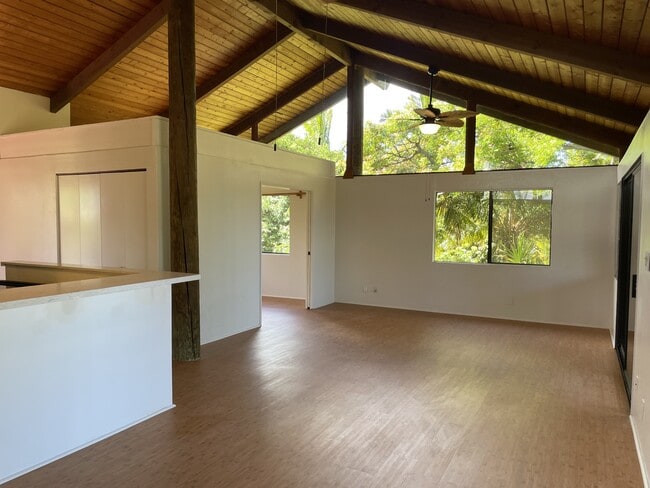 825 Kumulani Dr