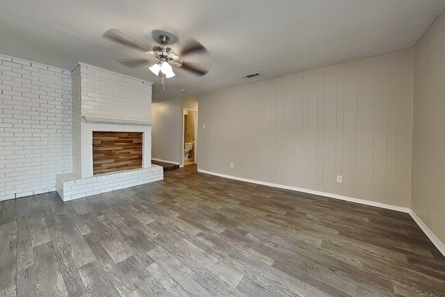 Photo - 938 Hudson Dr