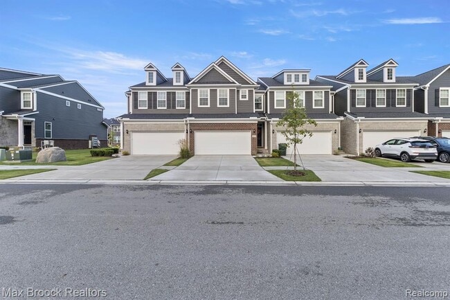 Photo - 4819 Glenora Dr