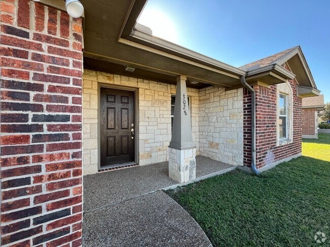 Building Photo - 3024 Beauford St Unit Beauford 3028 Rental