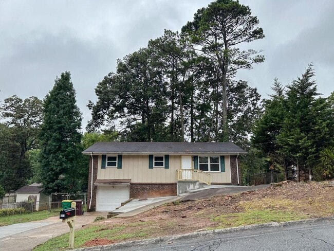 Building Photo - 6071 Pinecreek Rd Rental