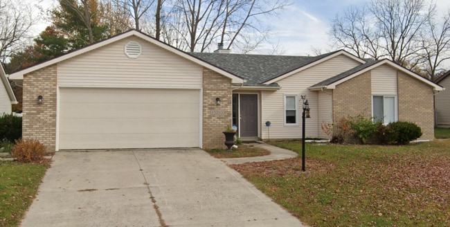 Building Photo - 15210 Water Oak Plz