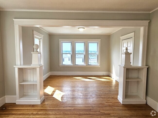 Building Photo - 169 Perry Ave Unit 2 Rental