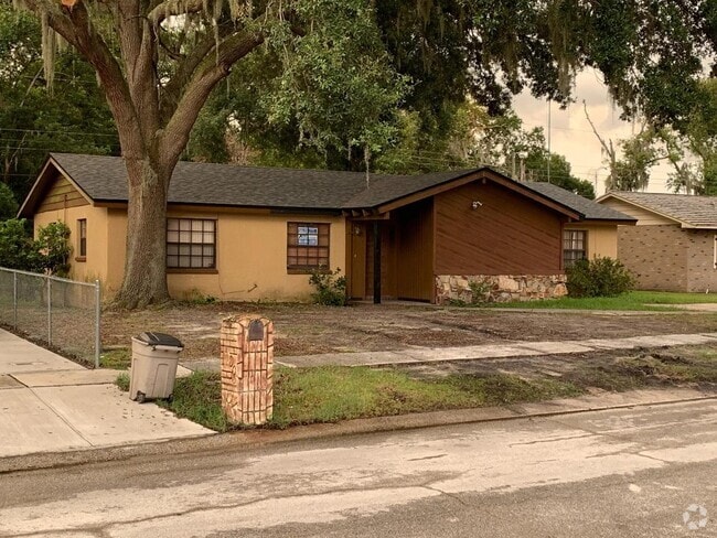 Building Photo - 709 Ponderosa Dr E Rental