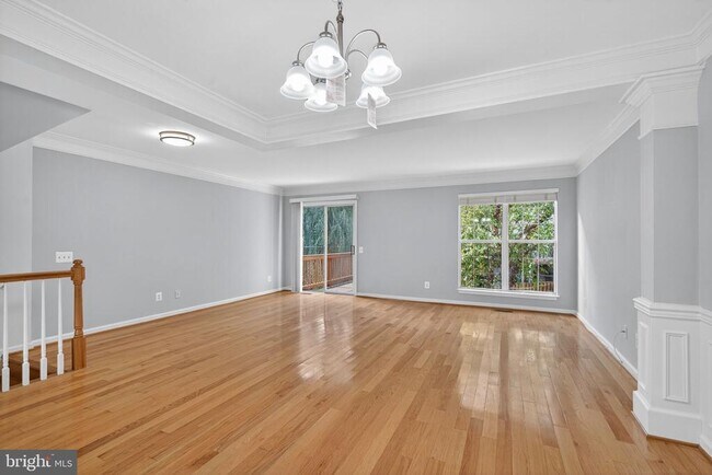 Photo - 1055 Lexus Way