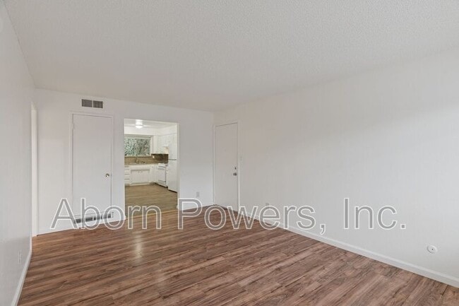 Photo - 1215 Williams Way