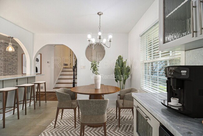 Photo - 2570 Northside Dr NW