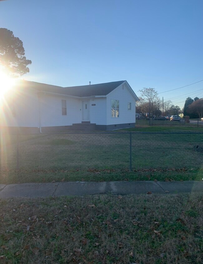 406 Tazewell St Rental House Rental in Portsmouth, VA
