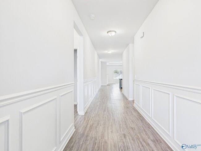 Photo - 149 Fernhill Dr NW