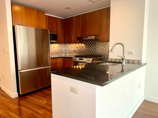 Building Photo - 25 Hudson St Unit 712 Rental