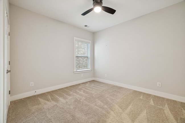 Photo - 428 Triple Crown Cir