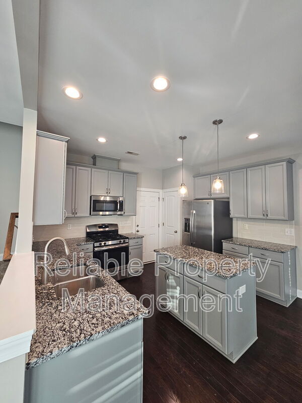 Photo - 36 Douglas Fir Pl