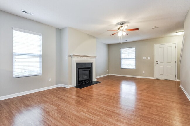 Photo - 62 Brookhaven Dr