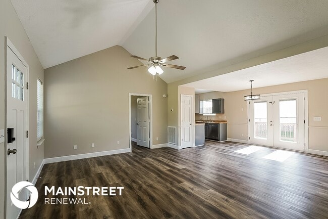 Photo - 7525 Christopher St