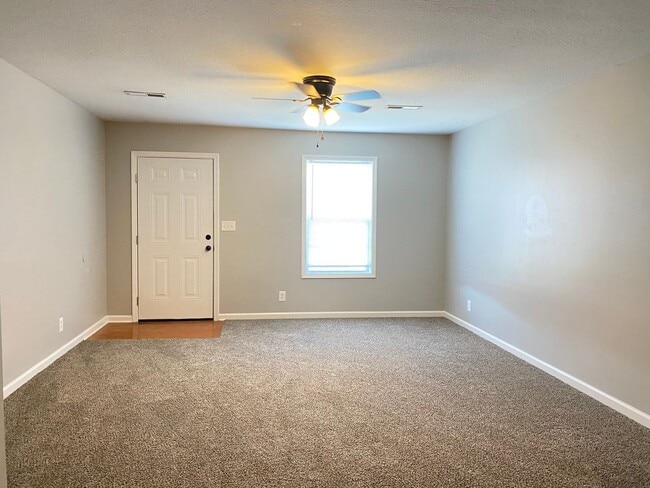 Photo - 109 Maureen Dr Unidad A