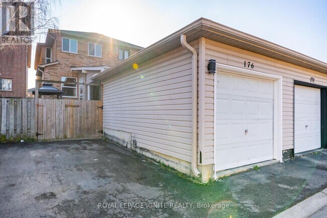 Photo - 176 Wright Ave