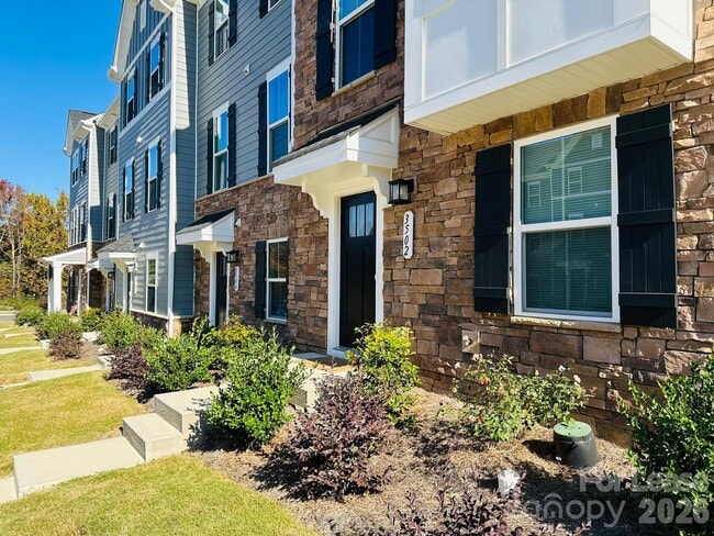 Photo - 3502 Timber Ml Dr