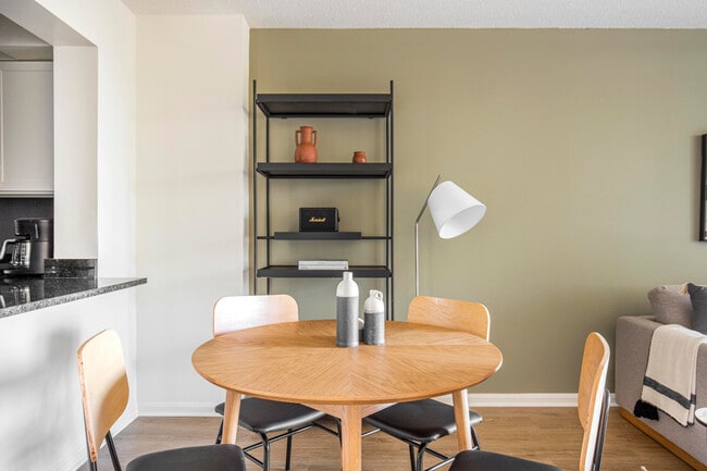 Photo - 4650 Washington Blvd Unit FL8-ID8665A