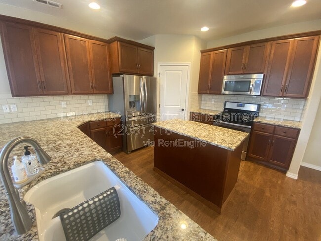 Photo - 1148 W Grove Way