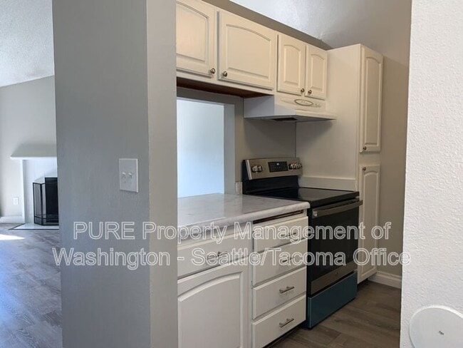 Building Photo - 3430 I St NE Rental