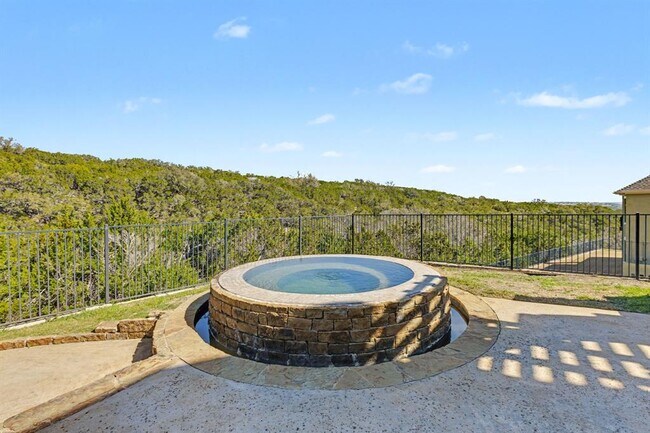 Photo - 121 Burgess Ln