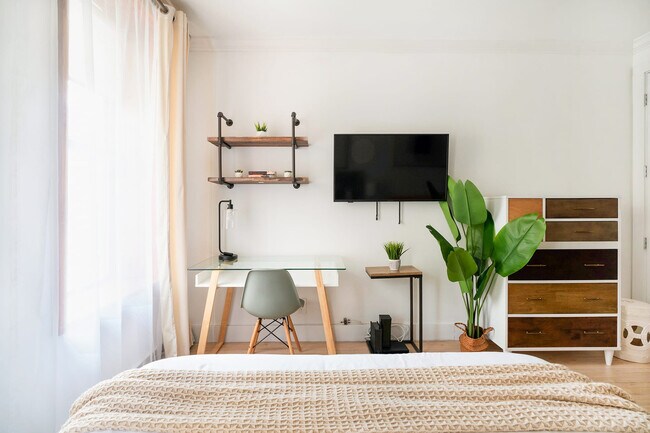 Photo - 1597 York Ave Unit FL3-ID1021938P