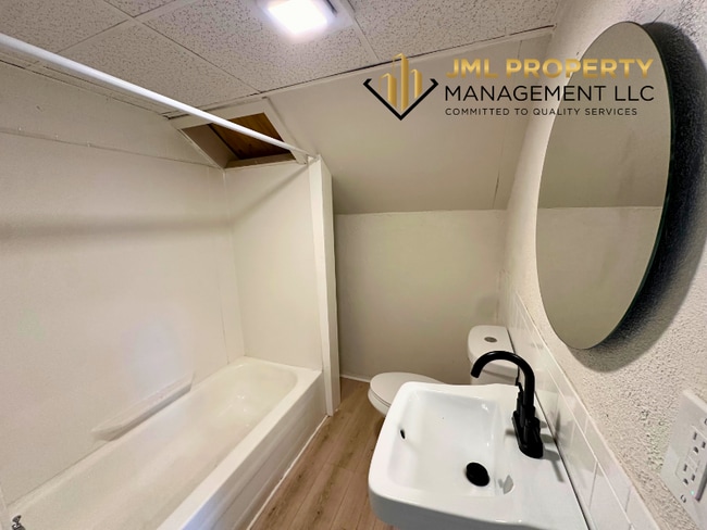 Photo - 826 County St Unit 1W