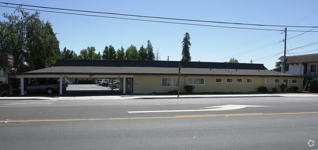 The Redwood Apartments - The Redwood Apartments
