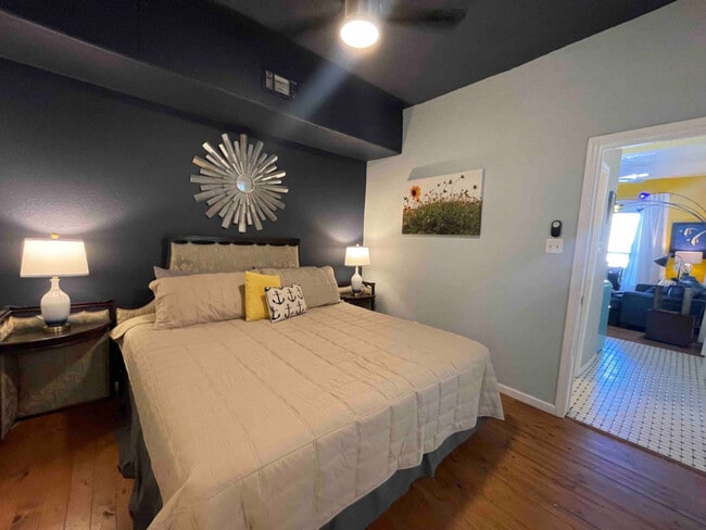 2423 Avenue Q Unit SI ID1571062P