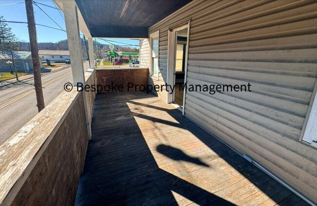 Photo - 158 Main St Unit 3