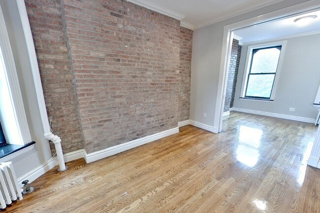 Photo - 246 Mott St Apartment Unit 18