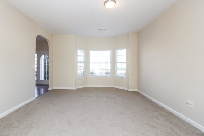 Photo - 4940 Hopewell Manor Dr