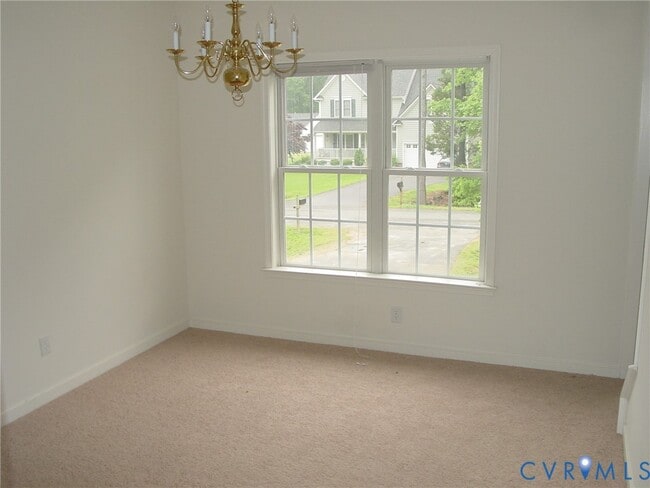 Photo - 712 Francis Rd