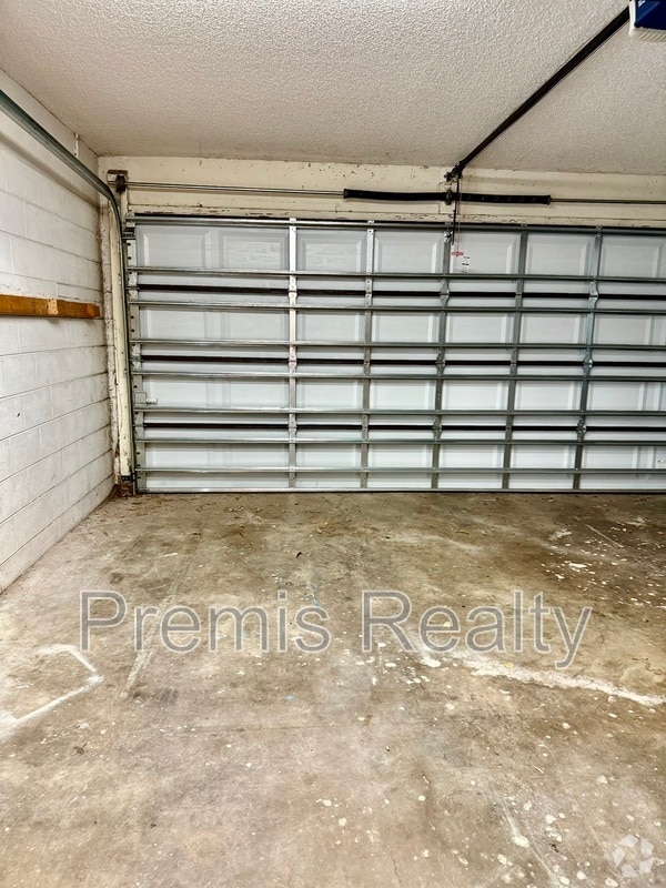 Building Photo - 2941 Bough Ave Rental