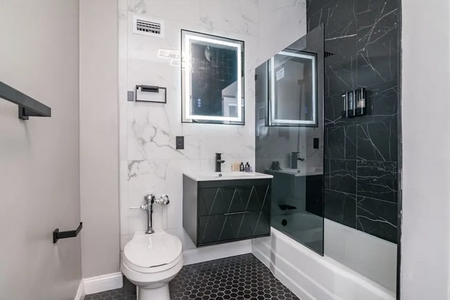 Photo - 140 Chestnut St Unit 140