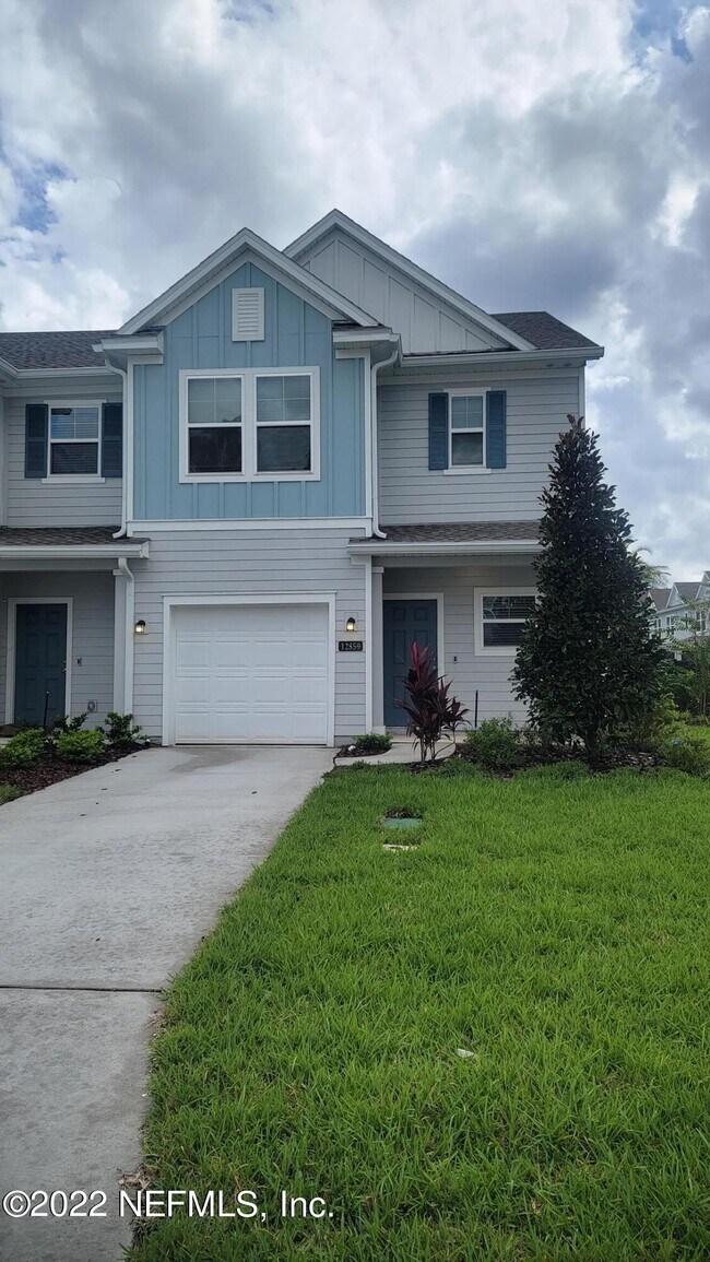 Photo - 12859 Josslyn Ln Rental