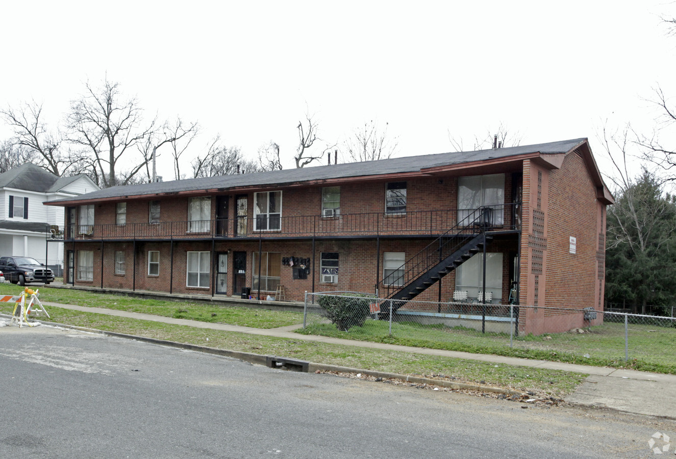 Photo - 1161 Azalia St Apartments