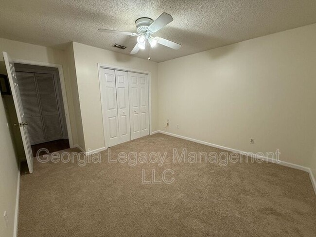 Photo - 1688 Prince Ave