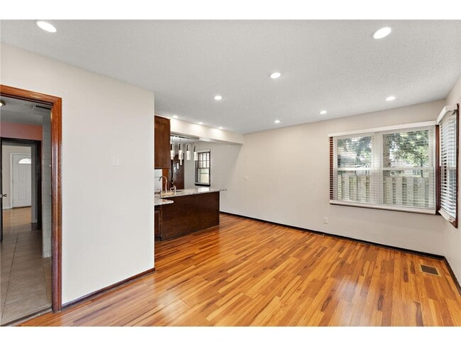 Photo - 3108 Maryland Ave S